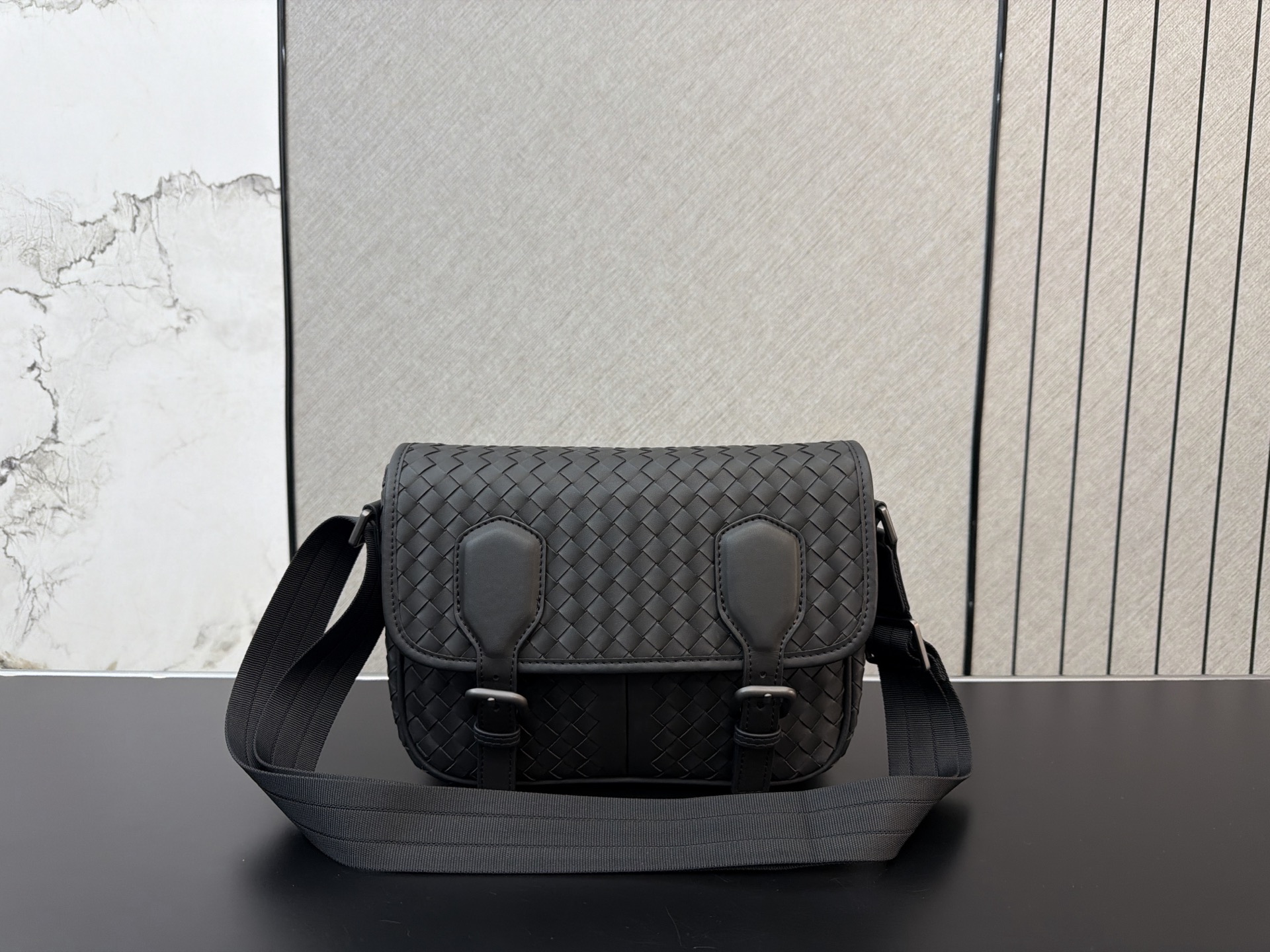 ボッテガ・ヴェネタ「Bottega Veneta」ショルダーバッグ