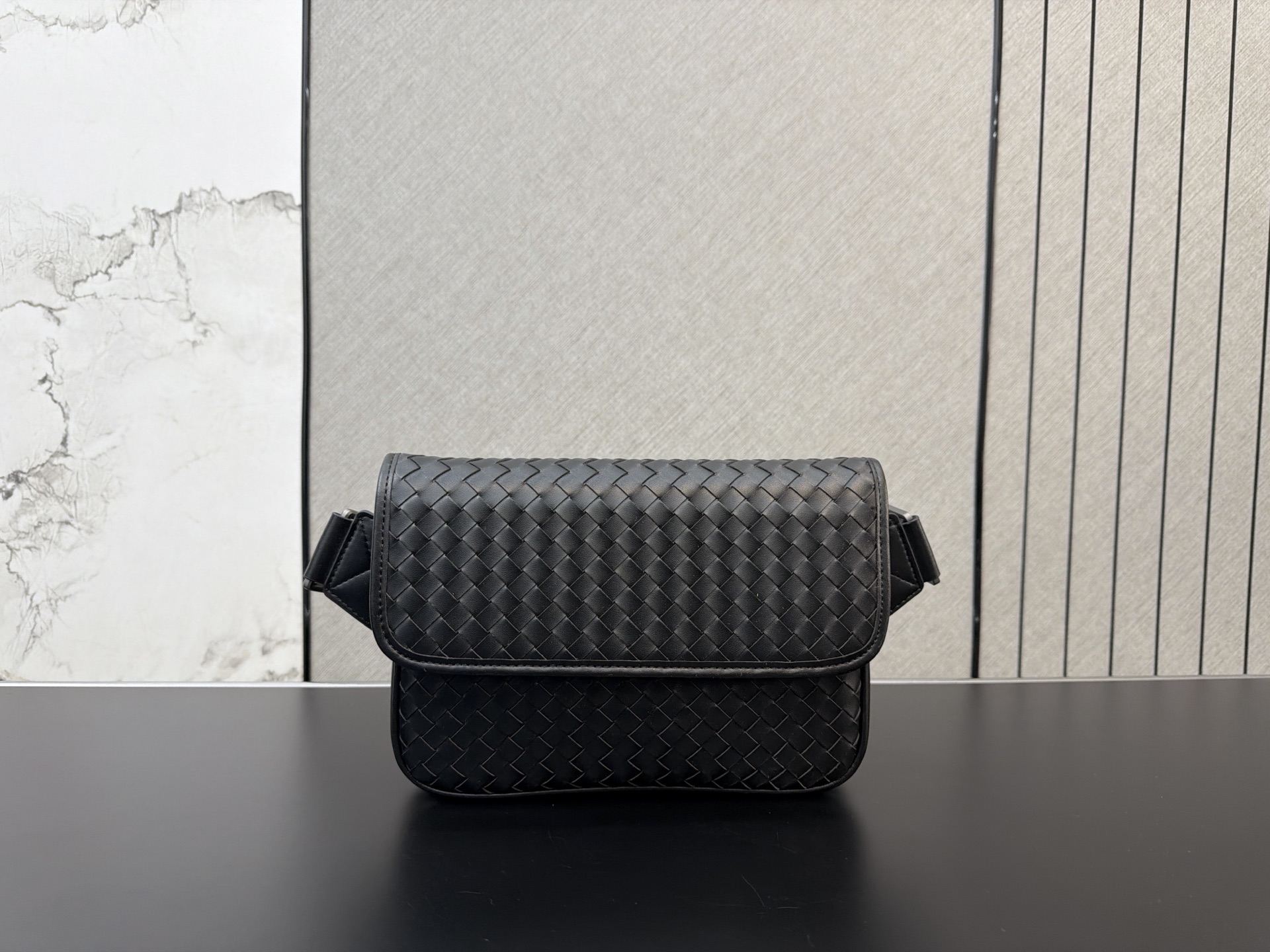 ボッテガ・ヴェネタ「Bottega Veneta」ショルダーバッグ