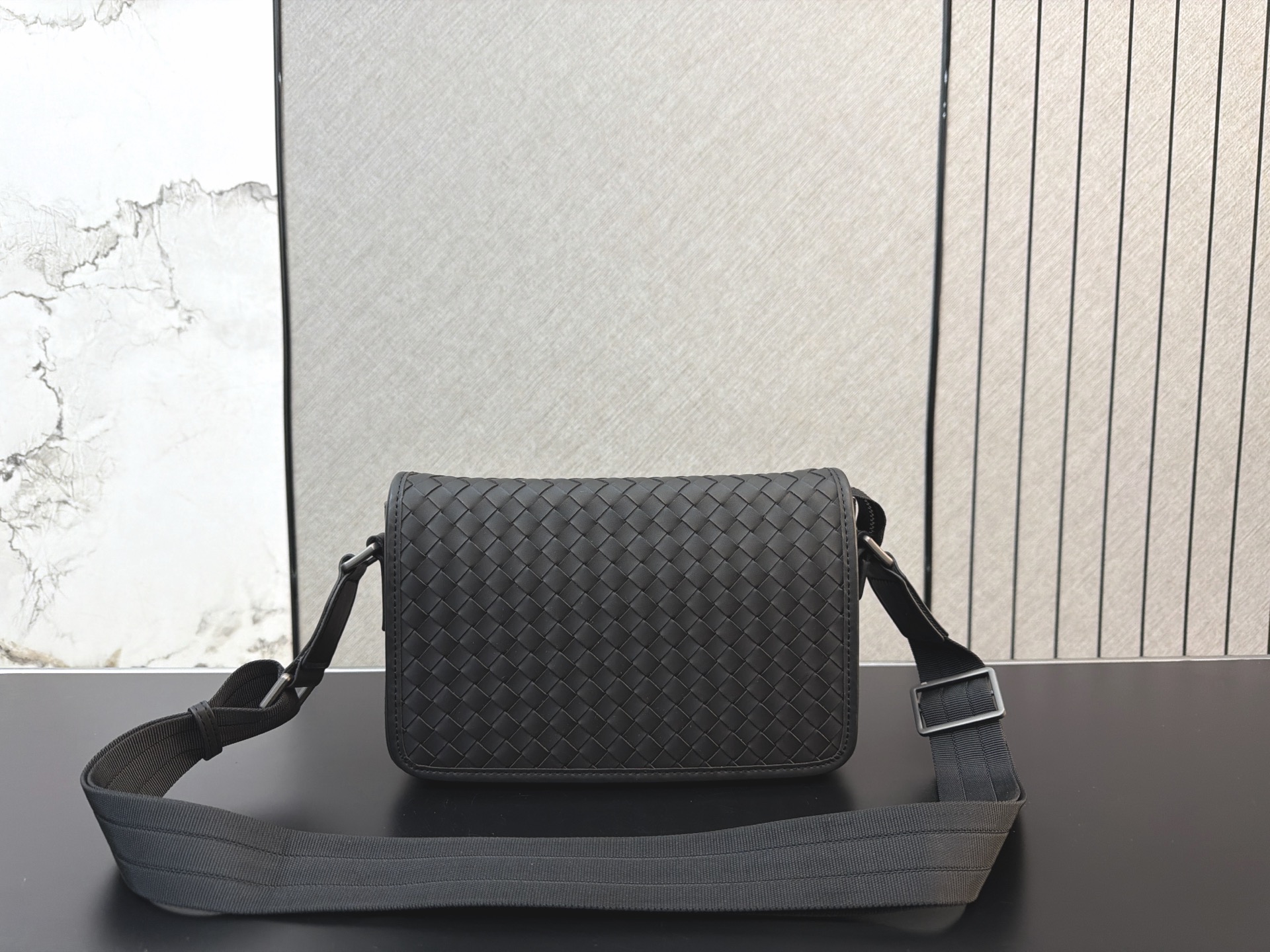 ボッテガ・ヴェネタ「Bottega Veneta」ショルダーバッグ