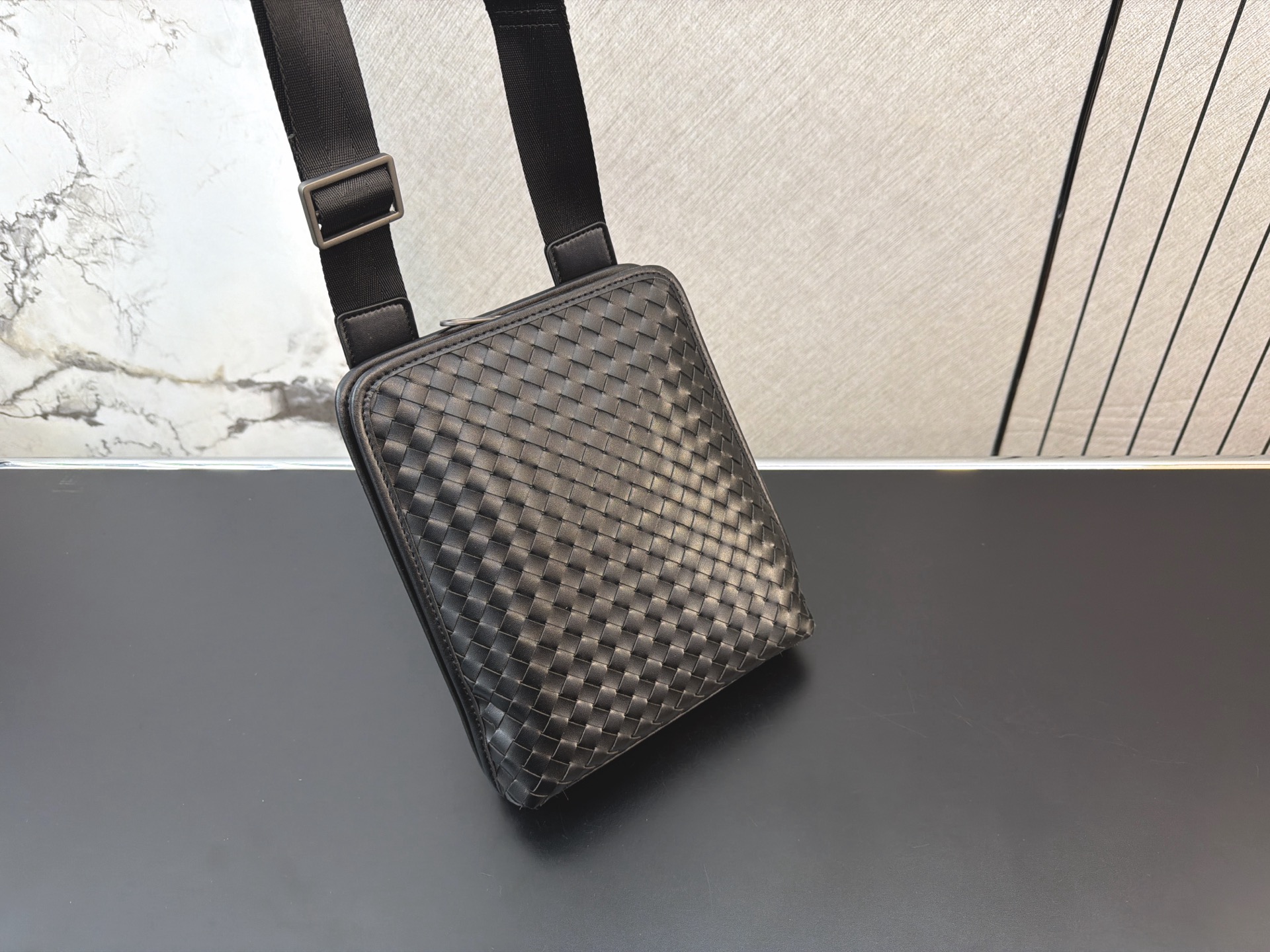 ボッテガ・ヴェネタ「Bottega Veneta」ショルダーバッグ