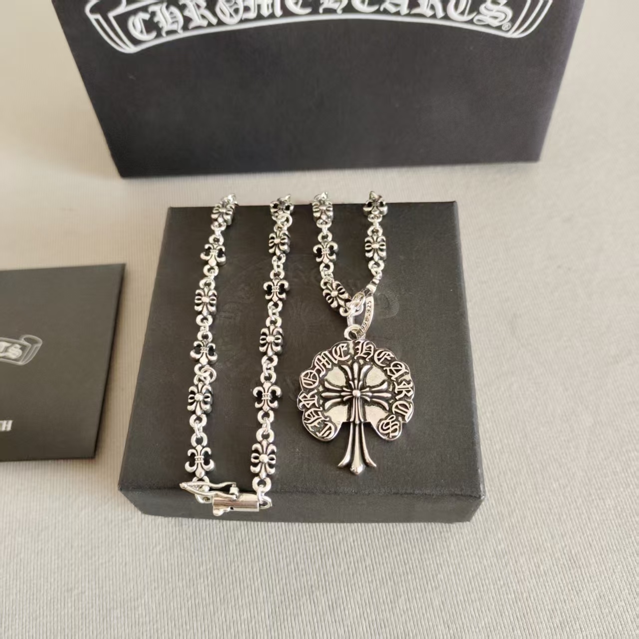 「Chrome Hearts」アクセサリー