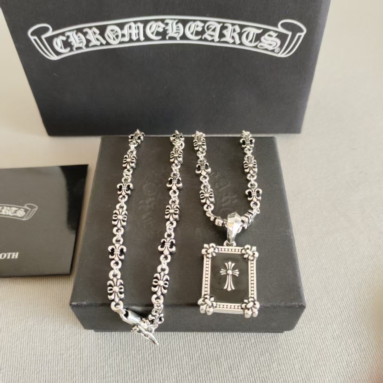 「Chrome Hearts」アクセサリー
