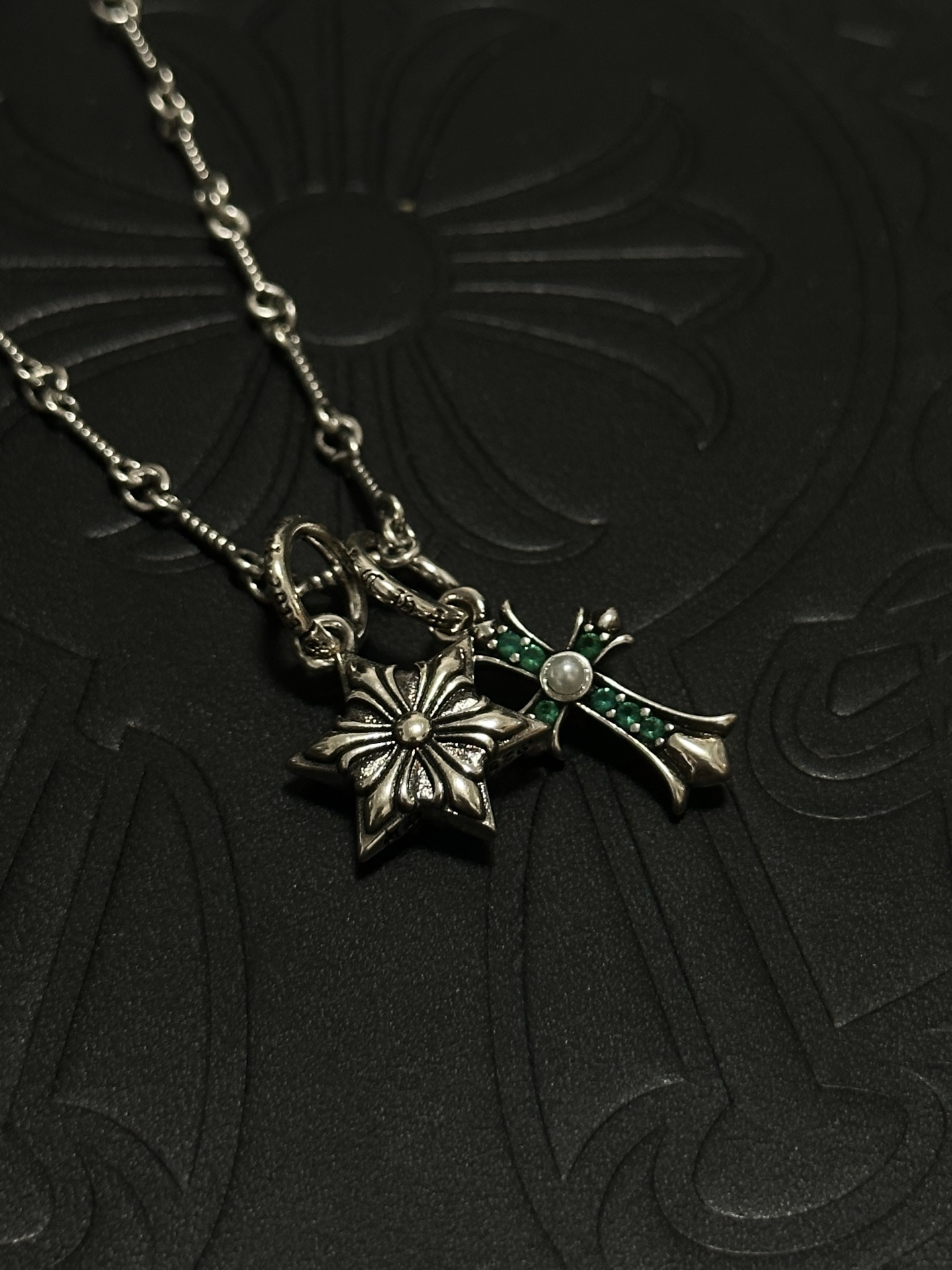「Chrome Hearts」アクセサリー
