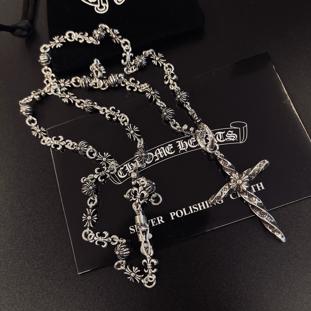 「Chrome Hearts」アクセサリー