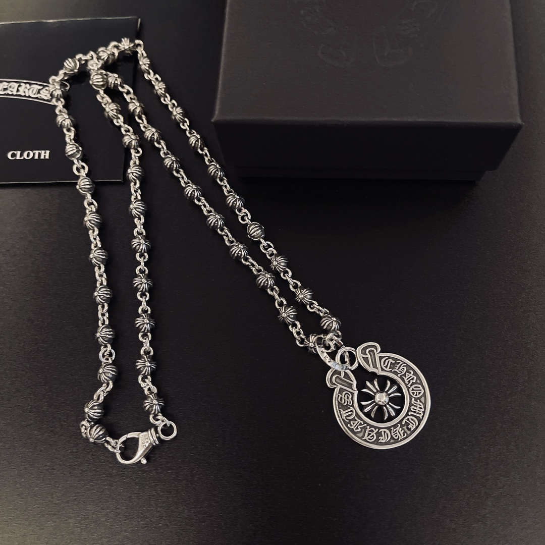 「Chrome Hearts」アクセサリー
