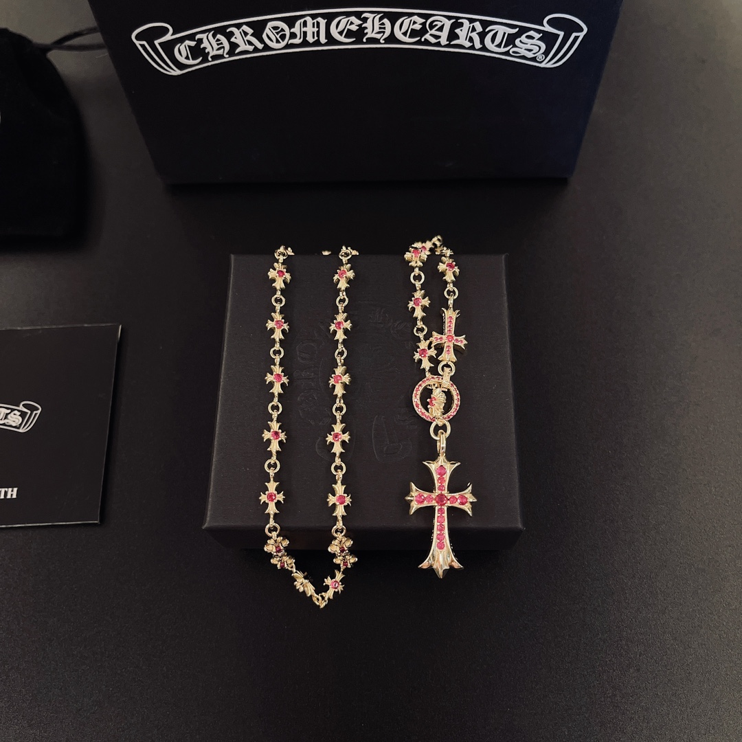 「Chrome Hearts」アクセサリー
