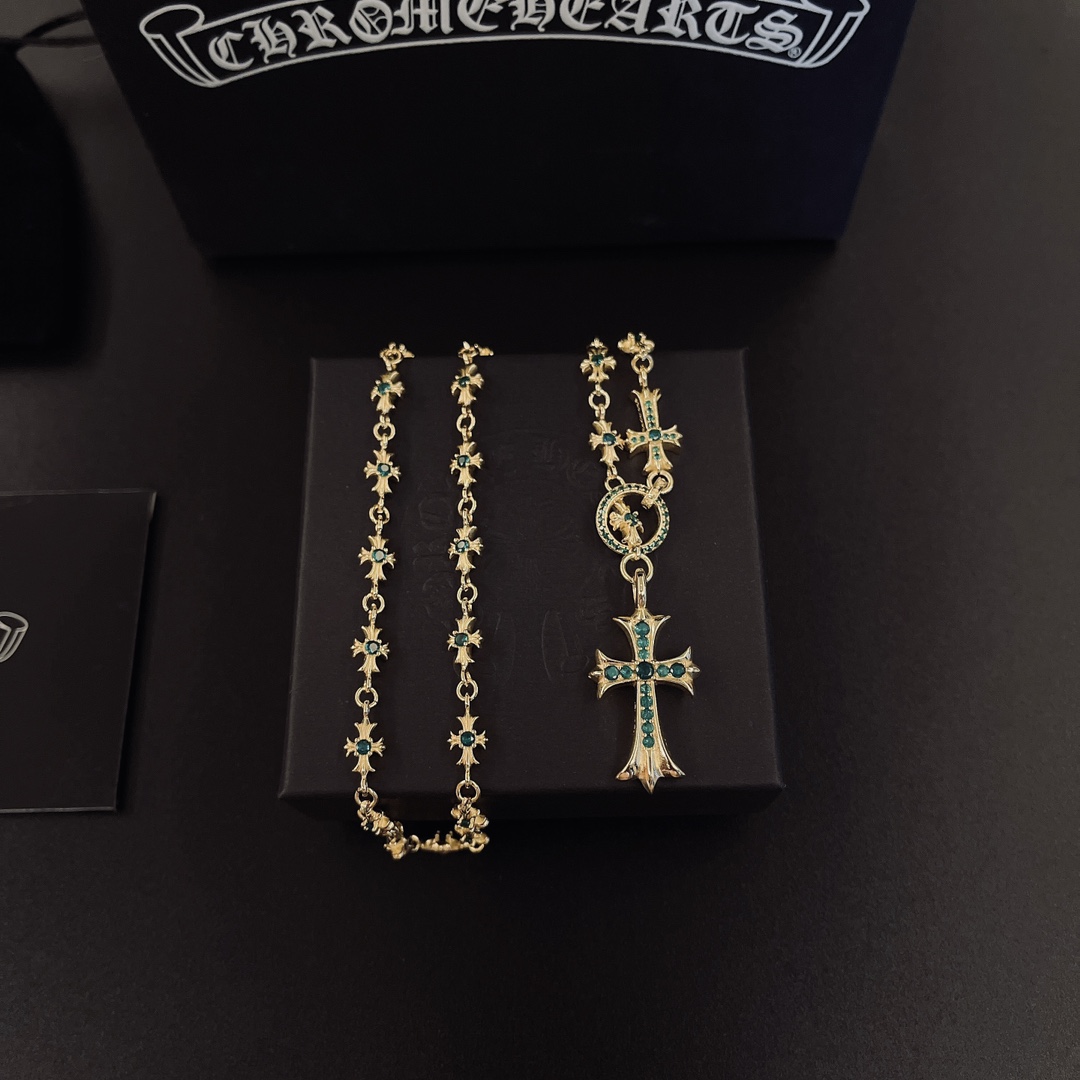 「Chrome Hearts」アクセサリー