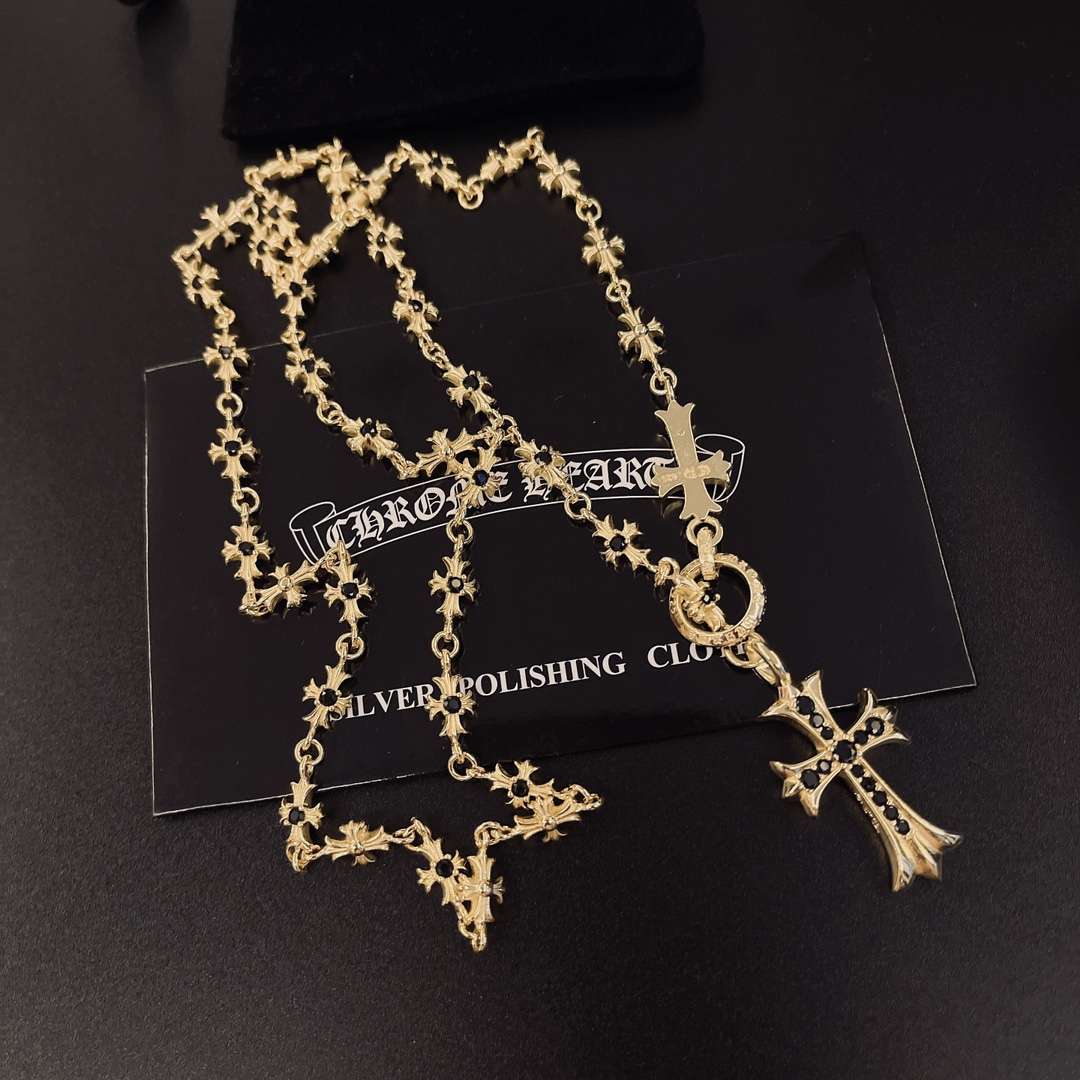 「Chrome Hearts」アクセサリー