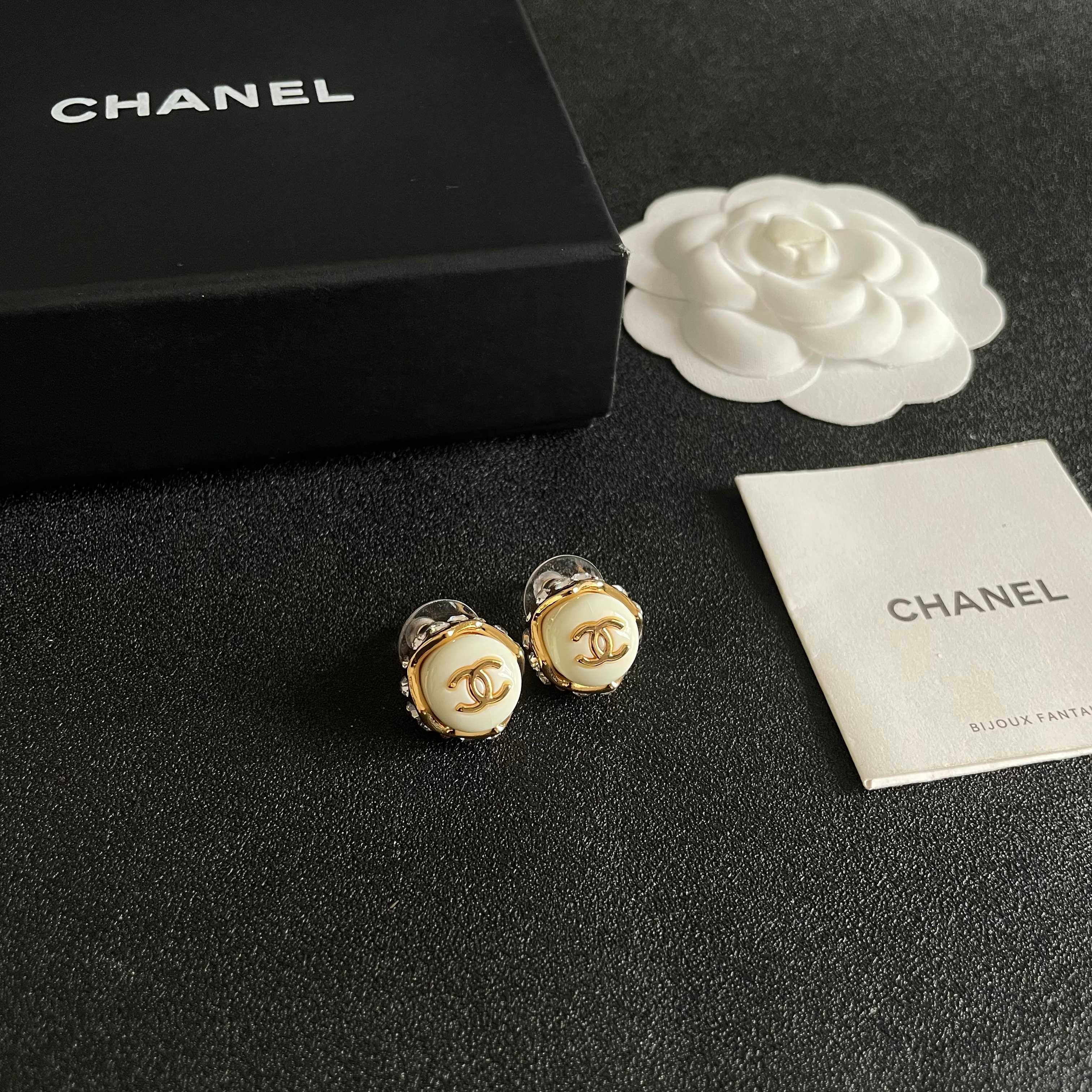 シャネル「CHANEL」ピアス