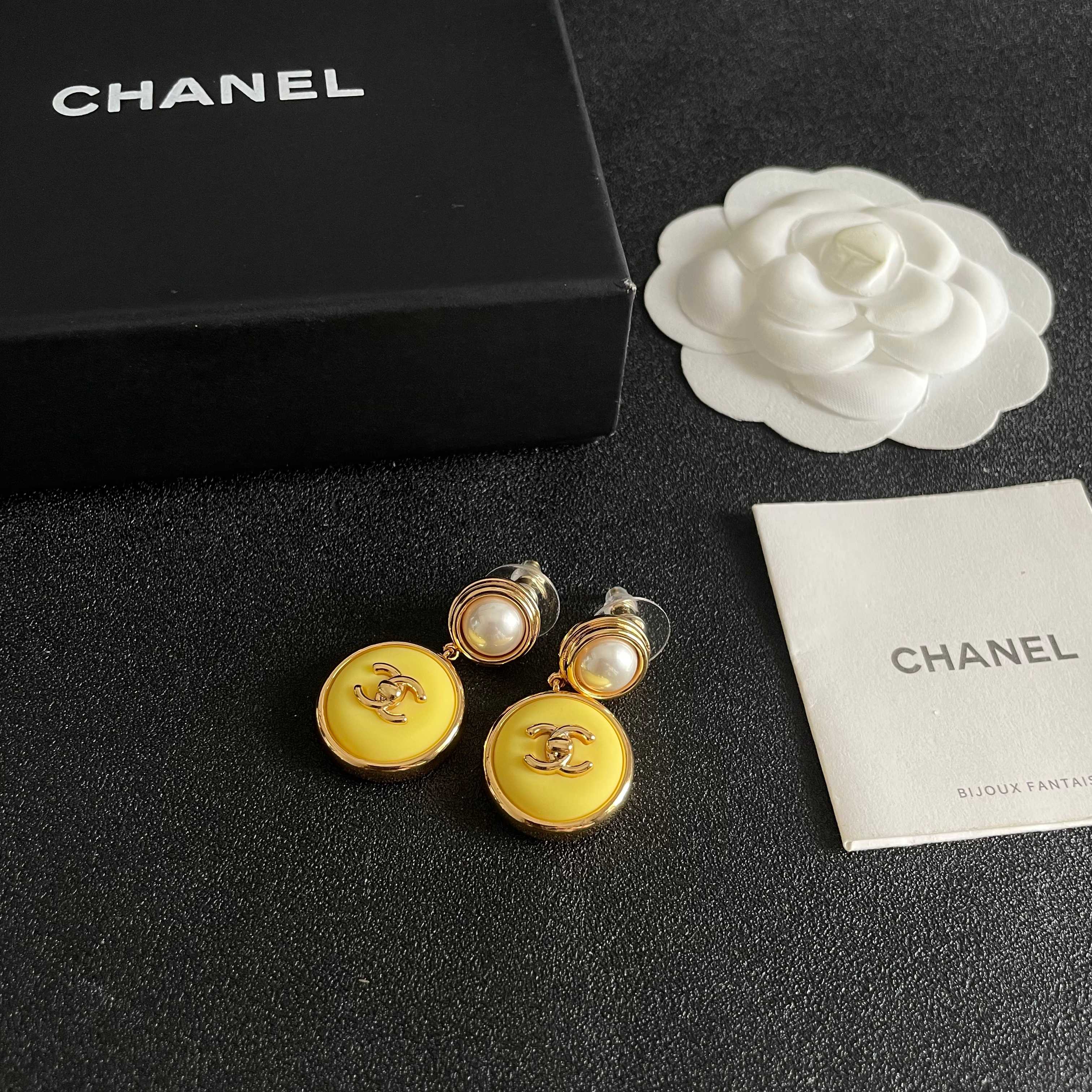 シャネル「CHANEL」ピアス