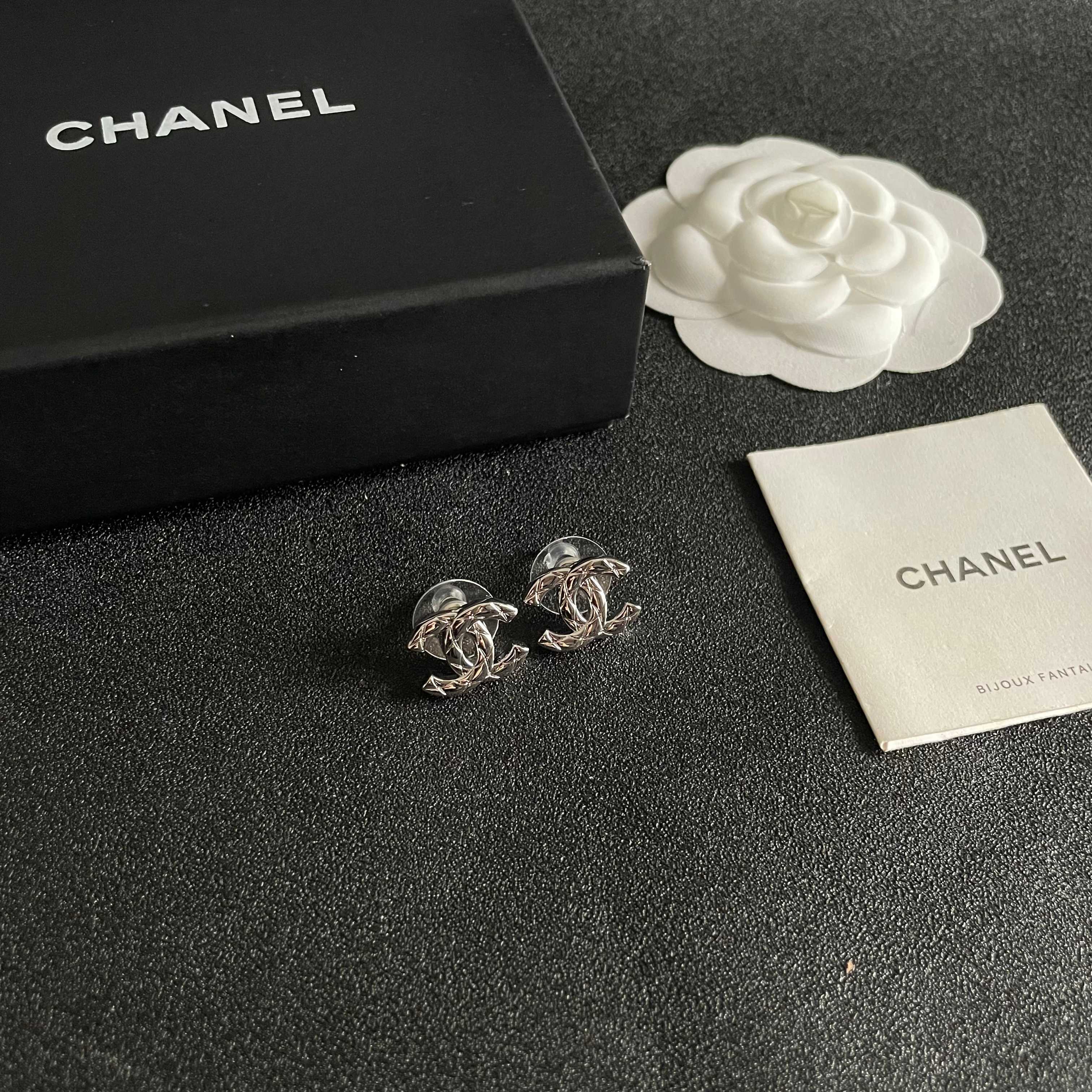 シャネル「CHANEL」ピアス