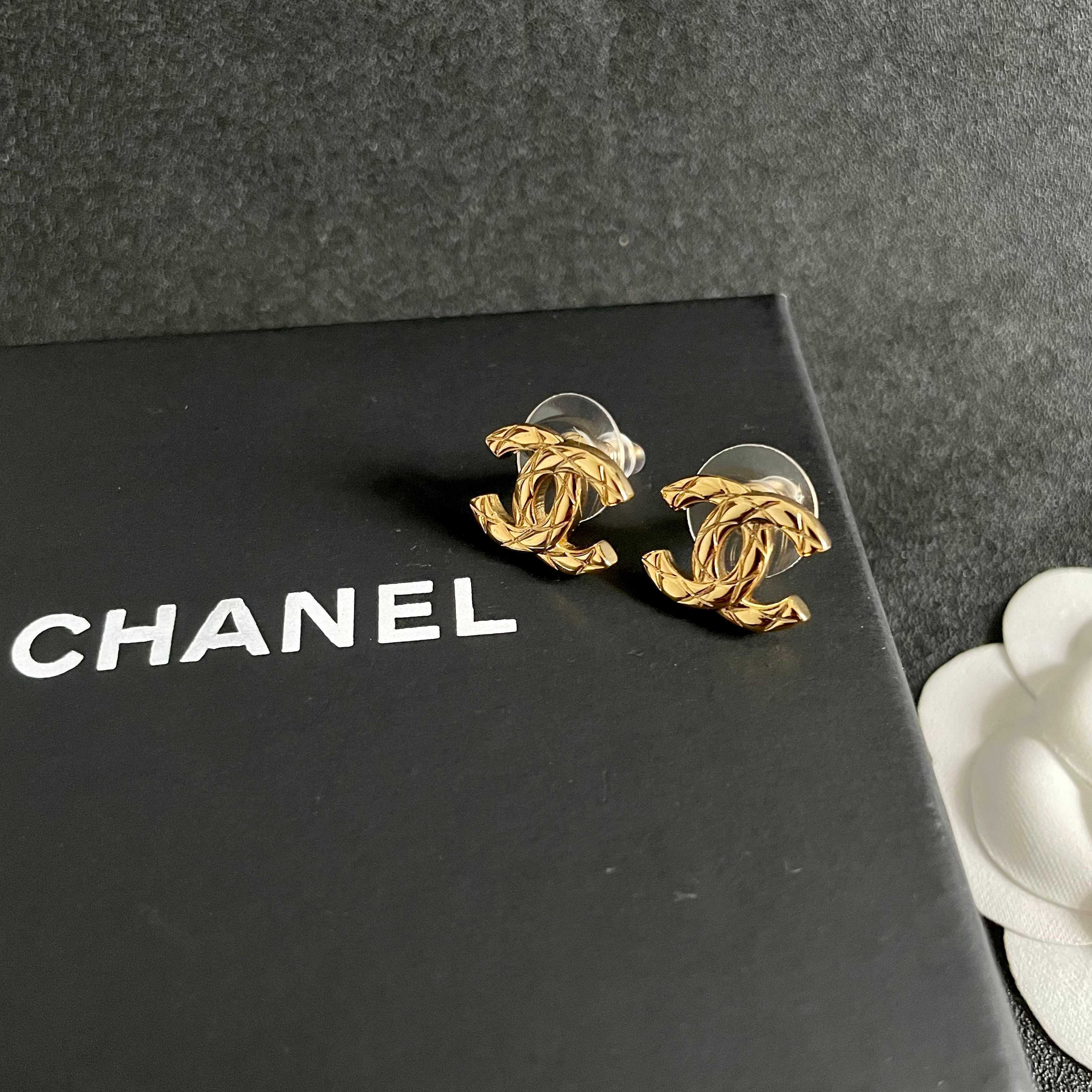 シャネル「CHANEL」ピアス