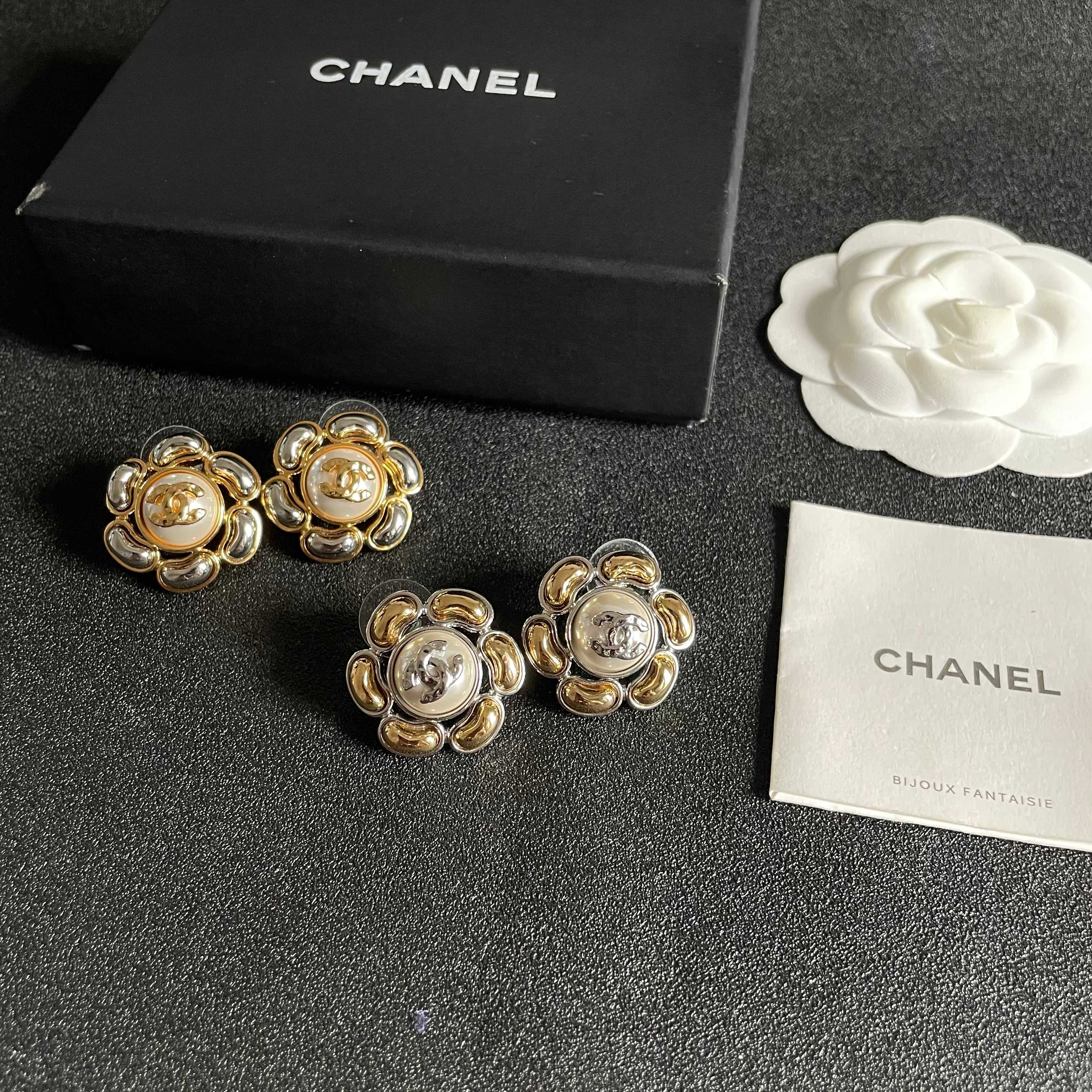 シャネル「CHANEL」ピアス