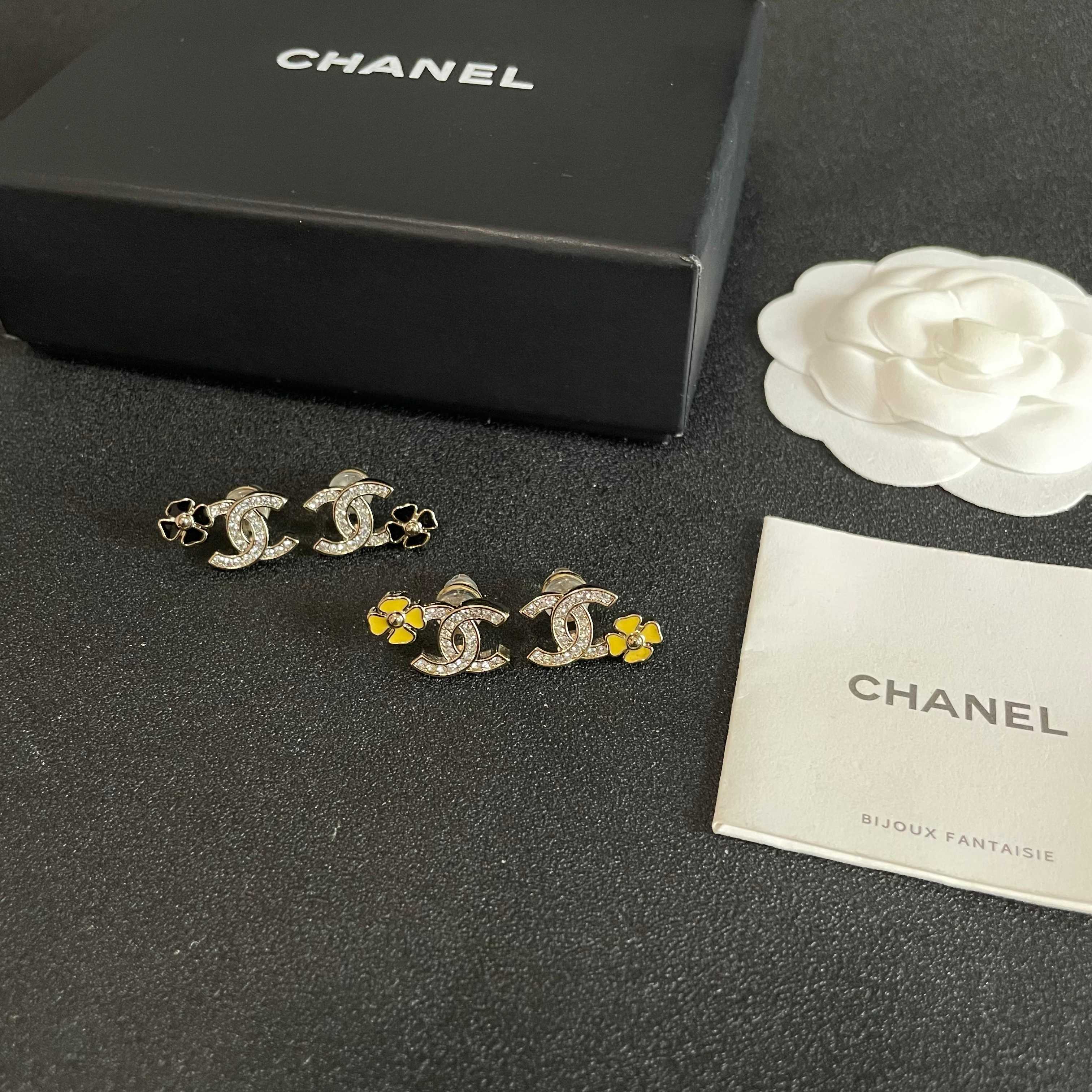  シャネル「CHANEL」ピアス