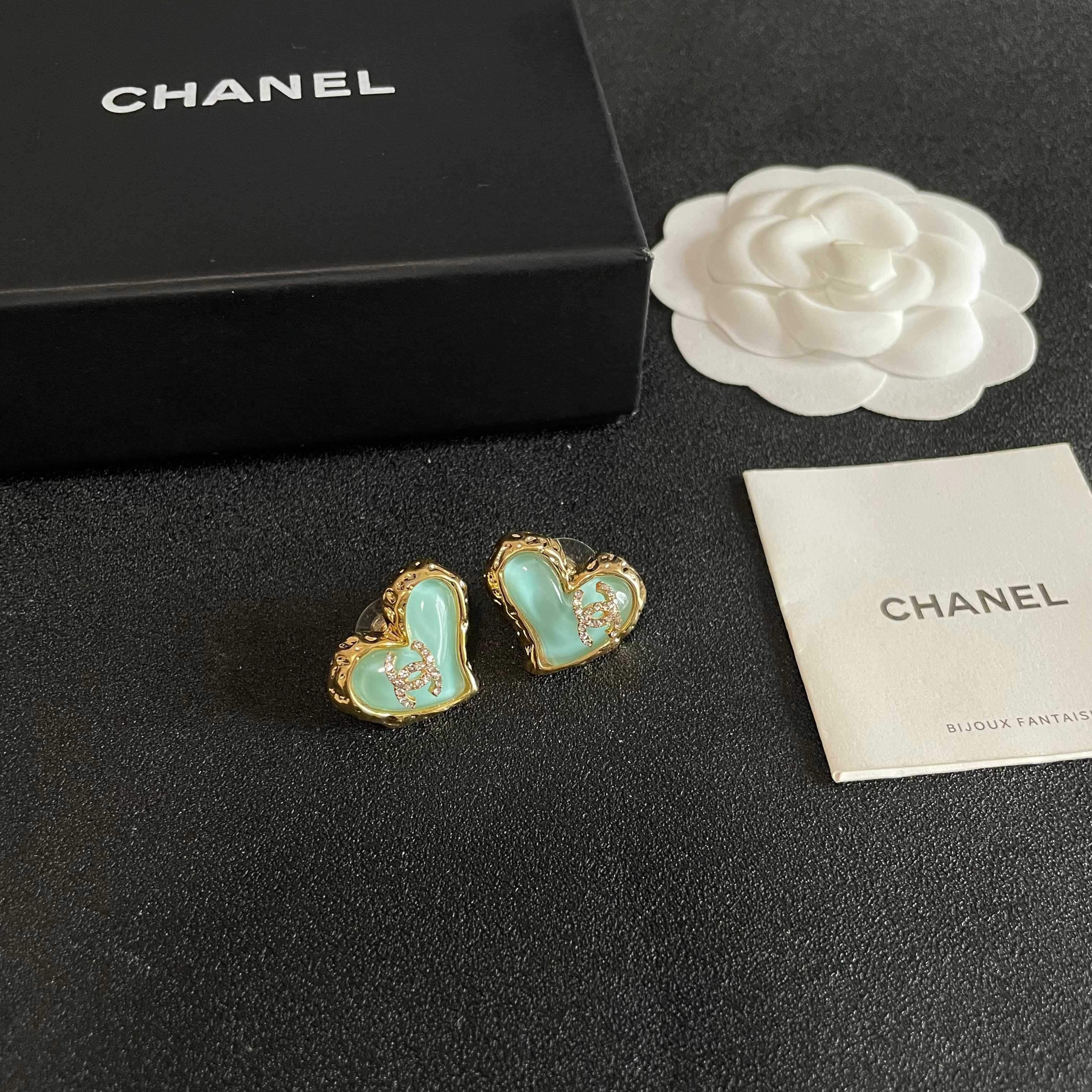 シャネル「CHANEL」ピアス