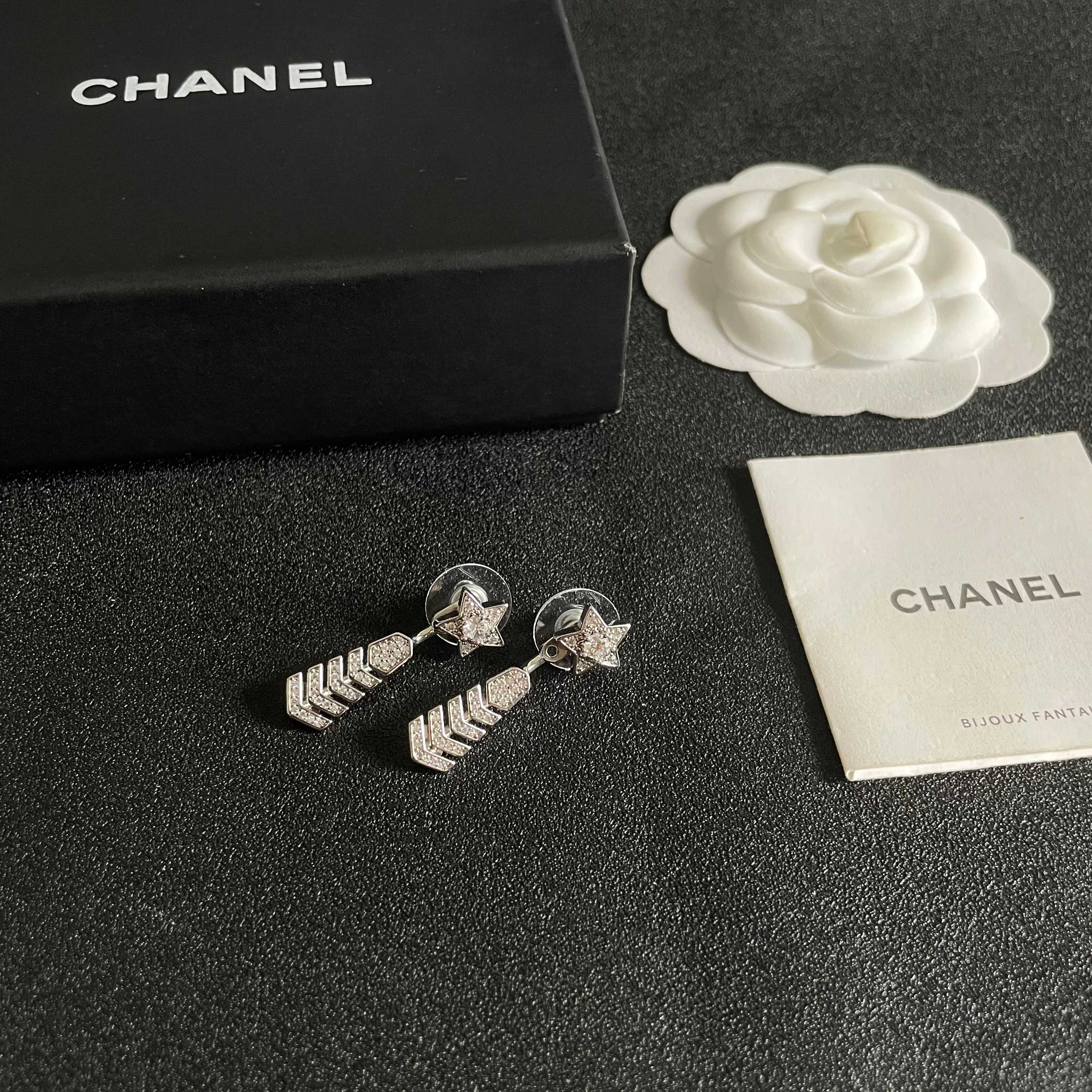シャネル「CHANEL」ピアス