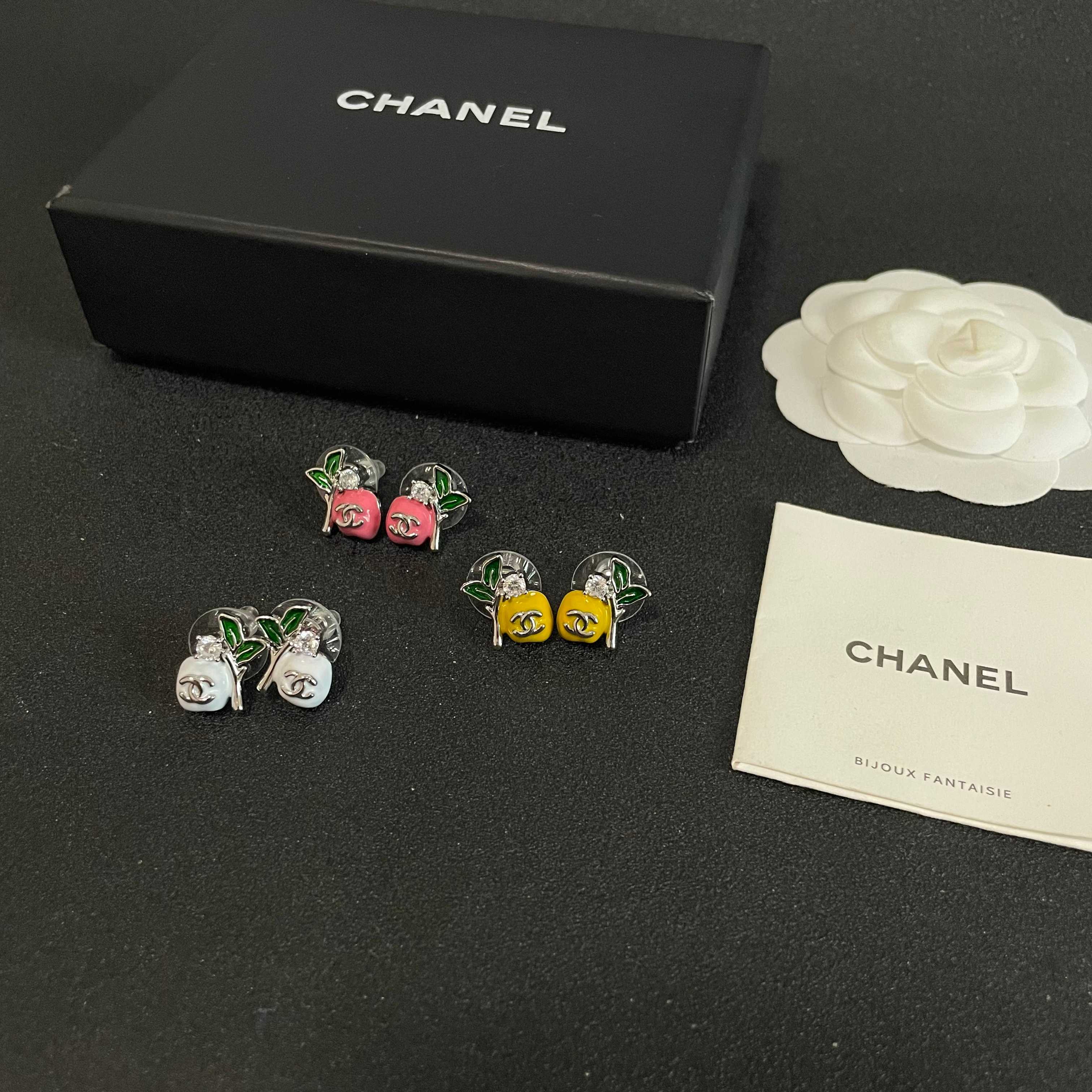シャネル「CHANEL」ピアス