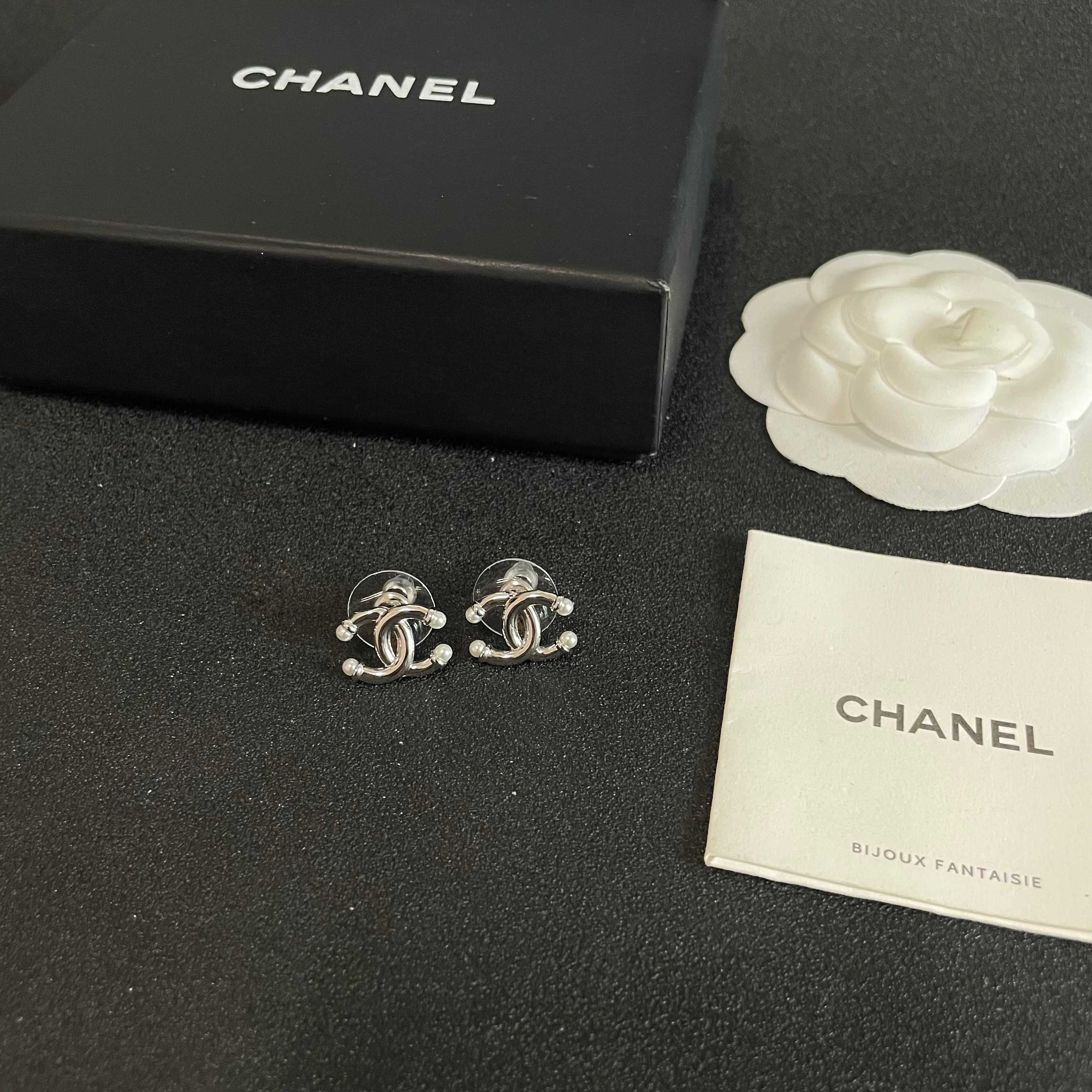 シャネル「CHANEL」ピアス