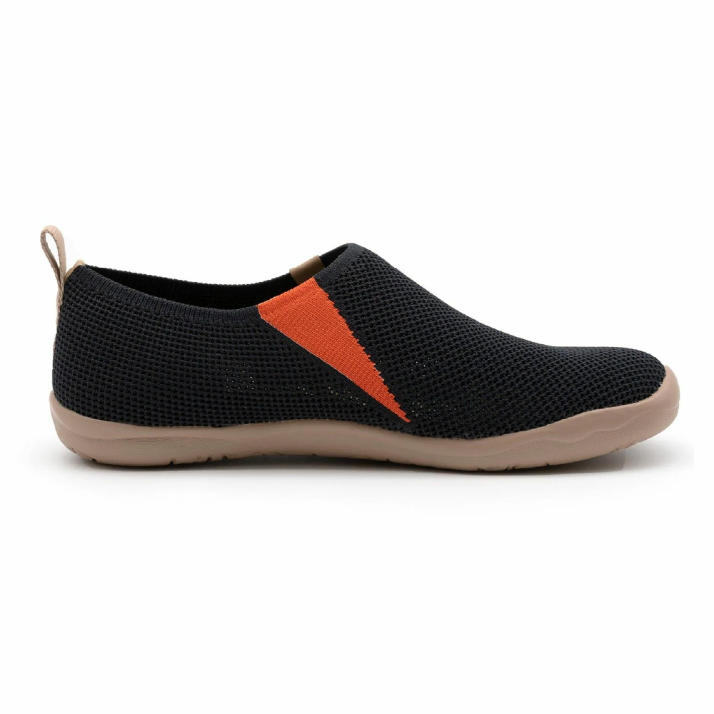 UIN Spain Original Design | Knitted Dark Black Toledo I