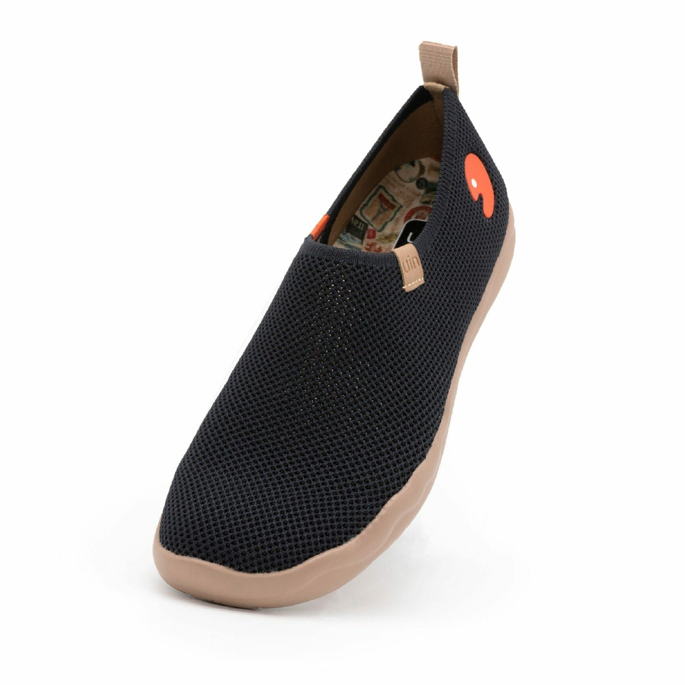 UIN Spain Original Design | Knitted Dark Black Toledo I