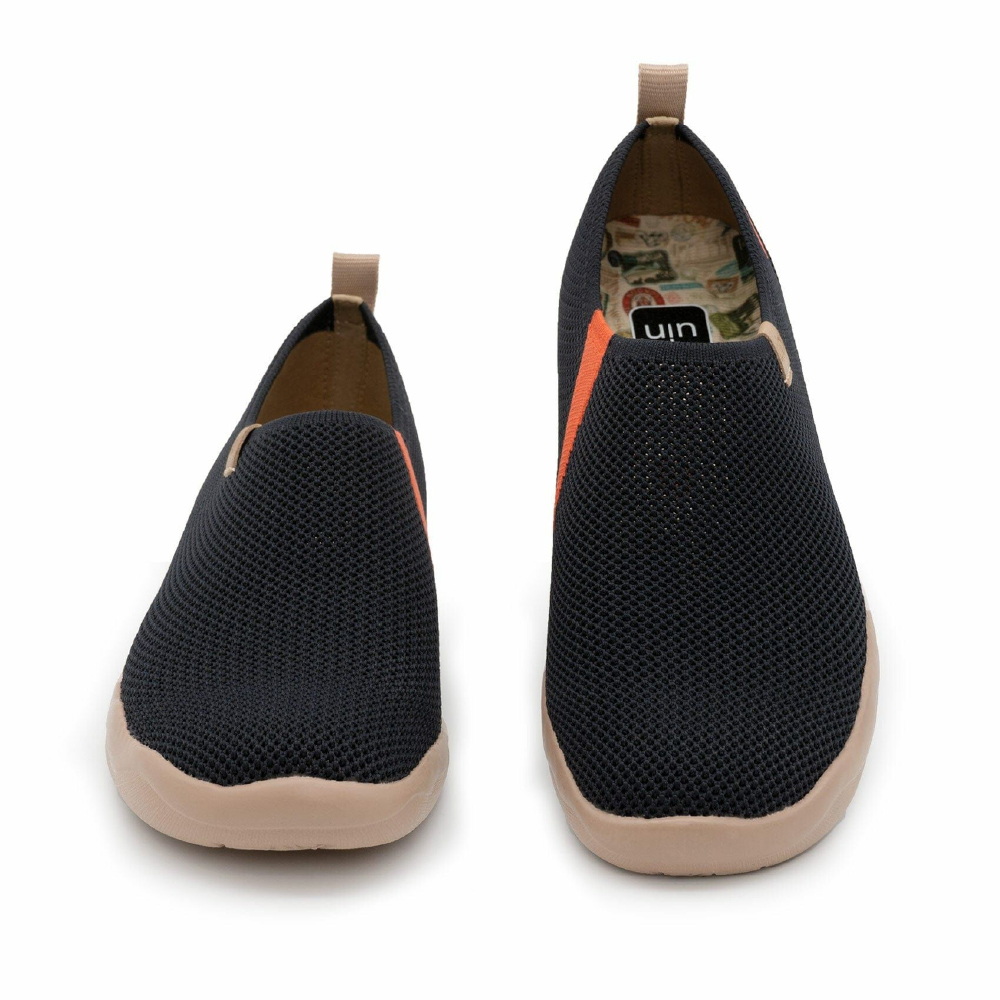 UIN Spain Original Design | Knitted Dark Black Toledo I