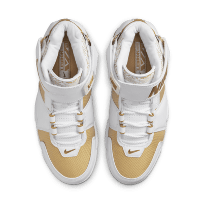 Nike Zoom LeBron 2