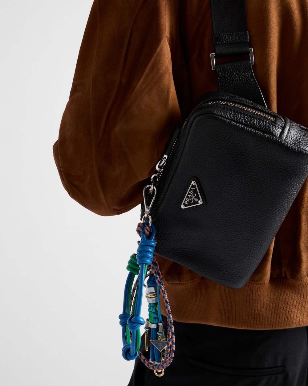 PRADA メンズ　ショルダーバック PRADA公式】メンズ ショルダーバッグ | プラダ – プラダ ・オンライン