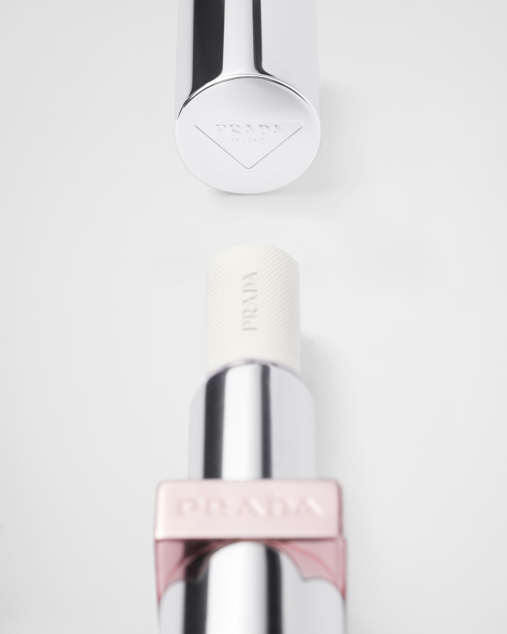 プラダ Light Glowing lipcolor - White