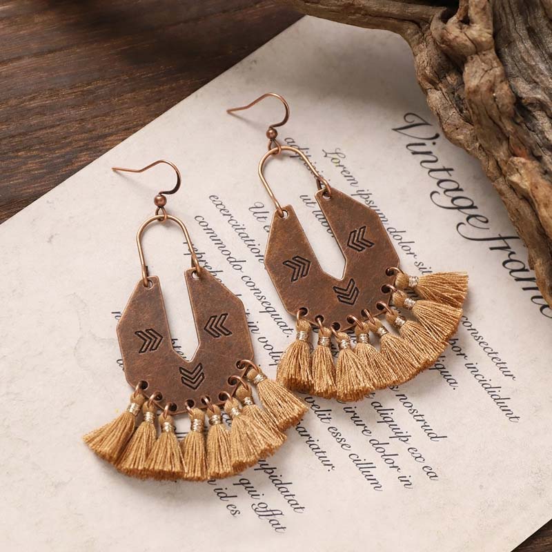 Vintage Western Tribal Arrow U-Shape Tassel Dangle Earrings, Antique Copper Engraved Chevron Cotton Fringe Drop Earrings, Bohemian Hippie Ethnic Statement Jewelry for Women Festival Beach Gift