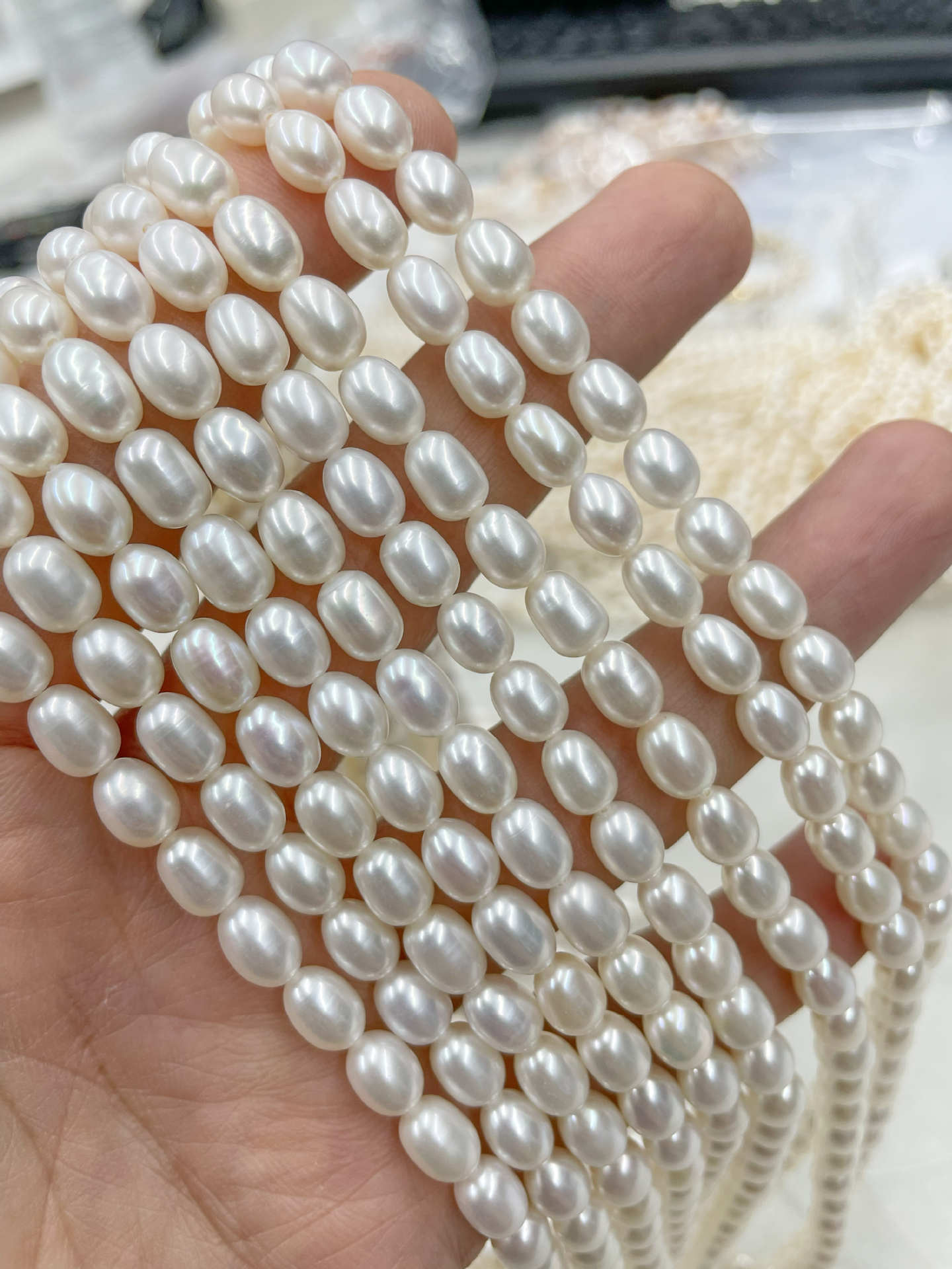 4A Grade Natural Freshwater Rice Pearl Beads, 3-6mm White Oval Loose Pearls Strand for DIY Jewelry Making, 39cm