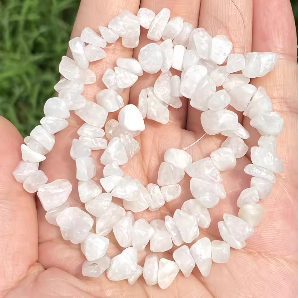Wholesale Natural Crystal Chips Beads, Irregular Tumbled Gemstone Beads, Amethyst Garnet Loose Beads for DIY Bracelet Necklace Jewelry Making, 5-8mm