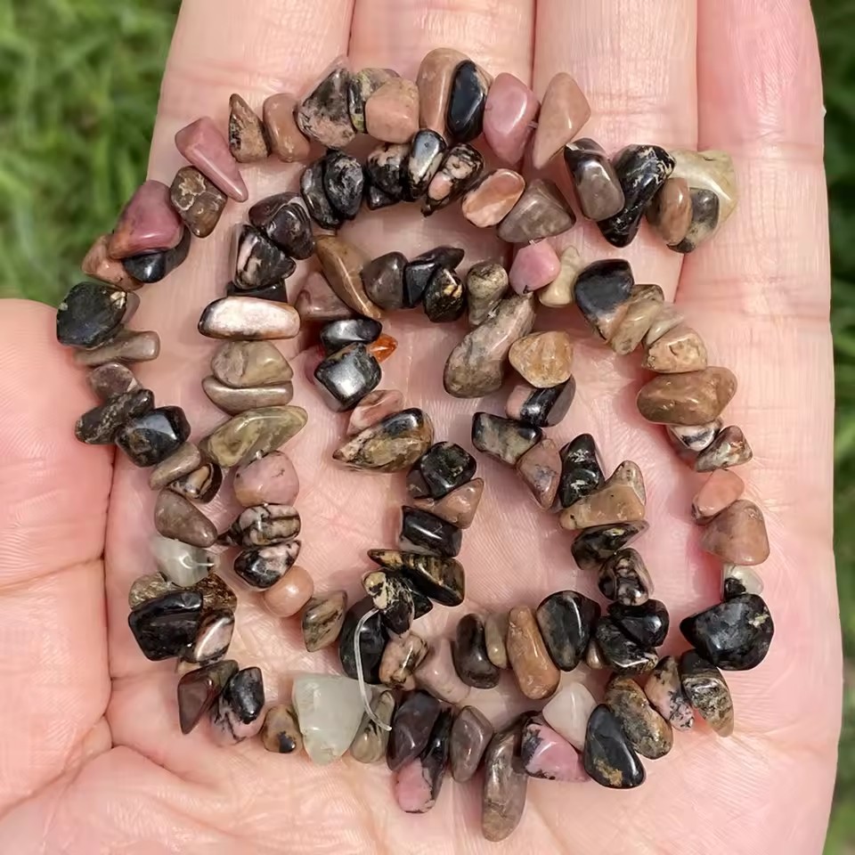 Wholesale Natural Crystal Chips Beads, Irregular Tumbled Gemstone Beads, Amethyst Garnet Loose Beads for DIY Bracelet Necklace Jewelry Making, 5-8mm