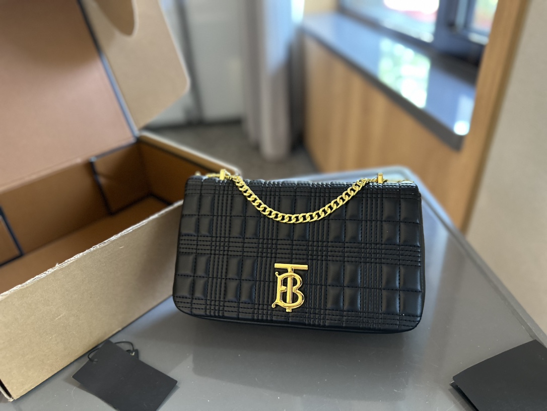 バーバリー「Burberry」バッグ レディース おしゃれ ショルダーバッグ