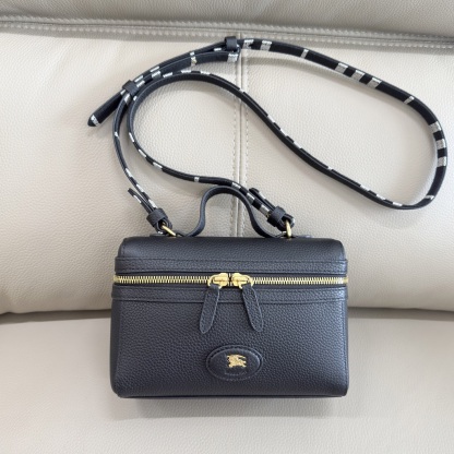 バーバリー「Burberry」バッグ レディース おしゃれ ショルダーバッグ