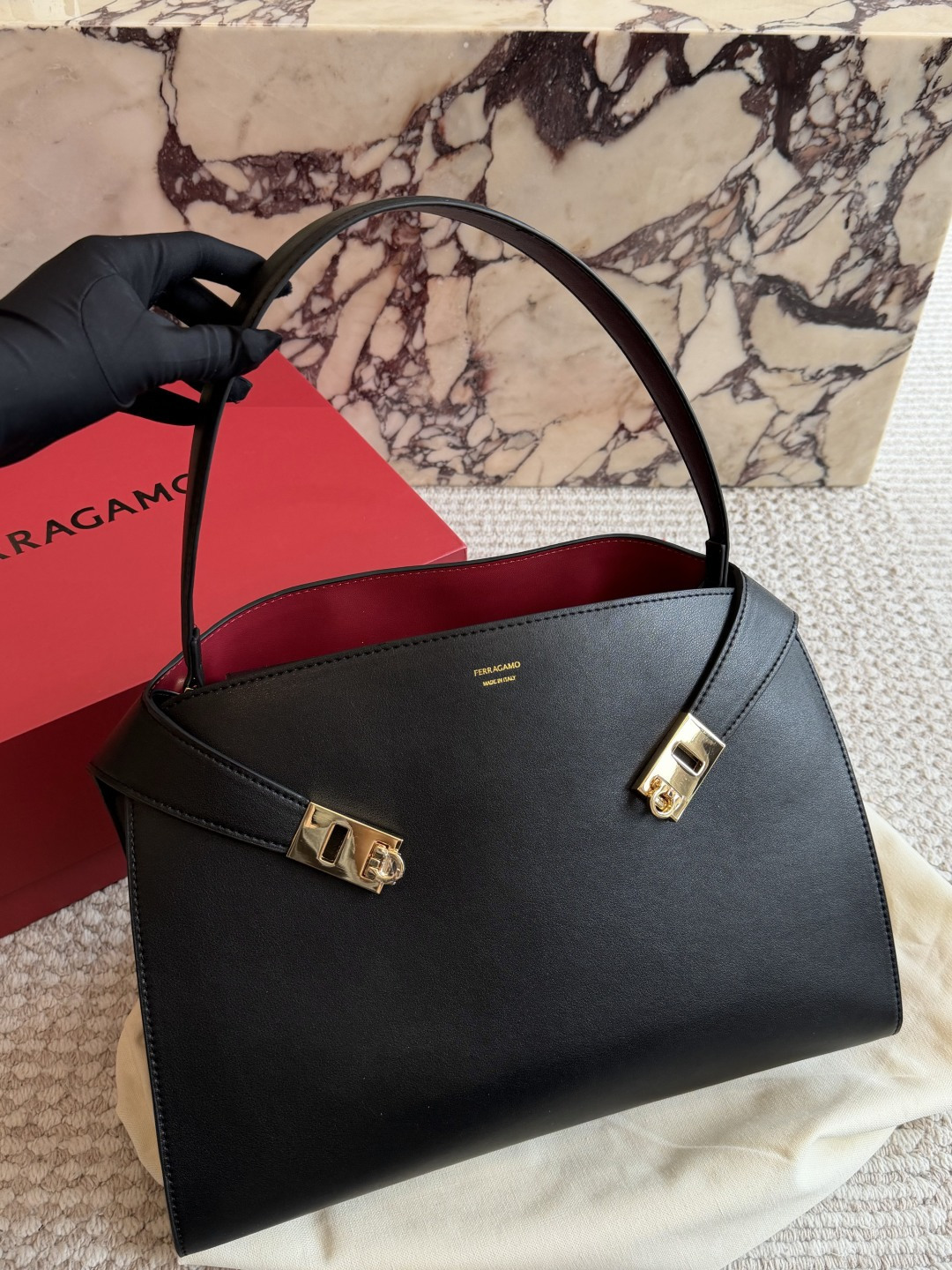 フェラガモ「Ferragamo」バッグ レディース おしゃれ ショルダーバッグ