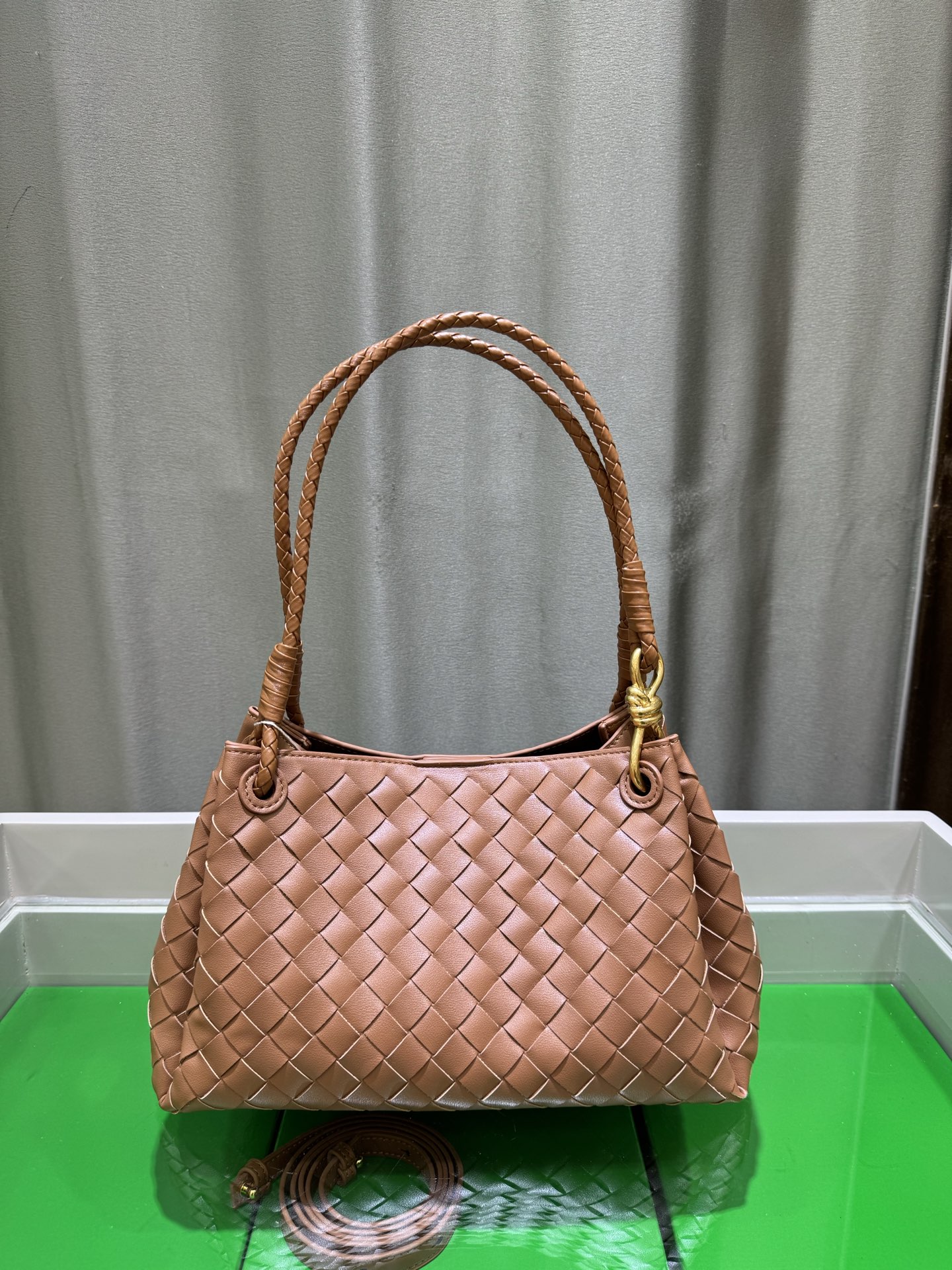 ボッテガ ヴェネタ「Bottega Veneta」バッグ レディース おしゃれ ショルダーバッグ