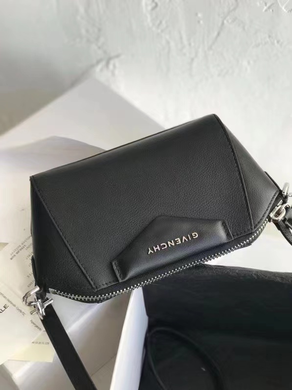 ジバンシィ「Givenchy」バッグ レディース おしゃれ ショルダーバッグ