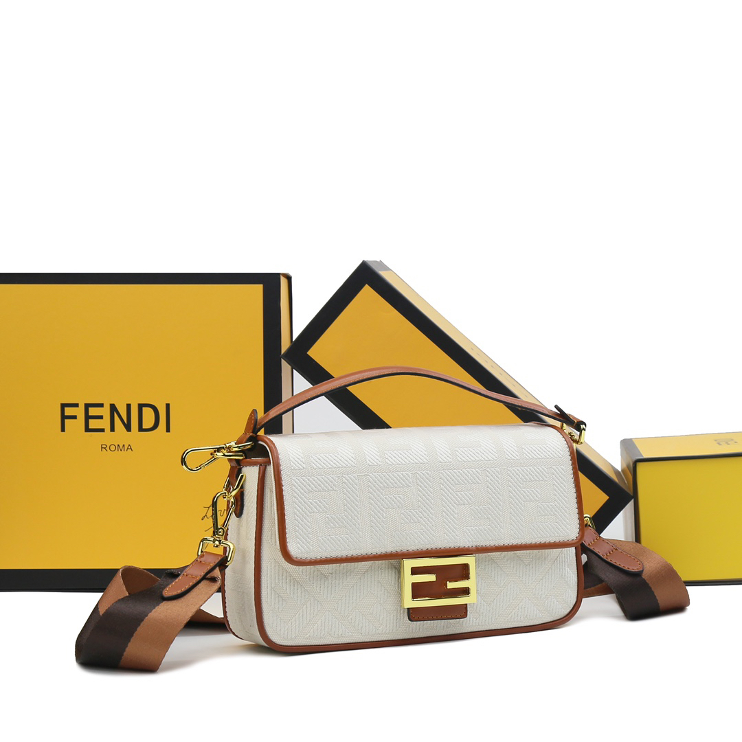 フェンディ「Fendi」ショルダーバッグ