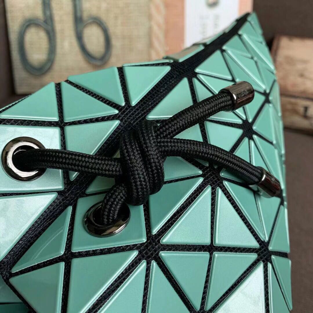 イッセイミヤケ「Issey Miyake」バッグ レディースバッグ