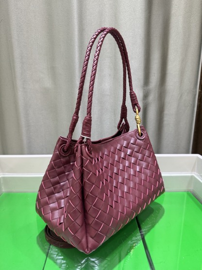 ボッテガ ヴェネタ「Bottega Veneta」バッグ レディース おしゃれ ショルダーバッグ