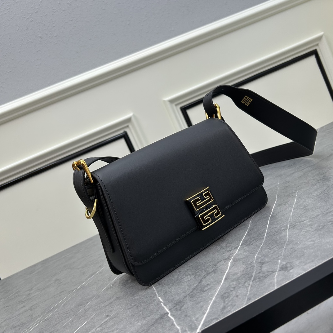 ジバンシィ「Givenchy」バッグ レディース おしゃれ ショルダーバッグ