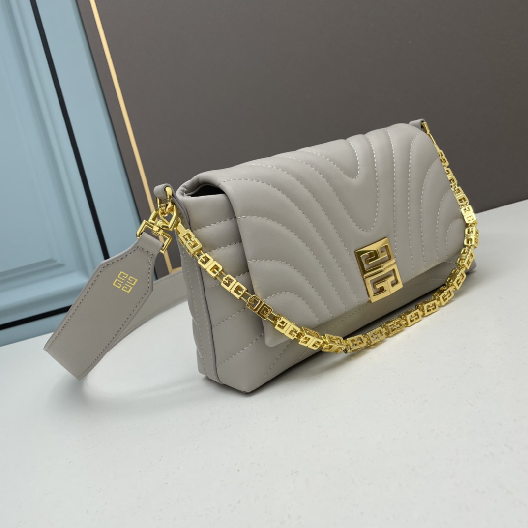 ジバンシィ「Givenchy」バッグ レディース おしゃれ ショルダーバッグ