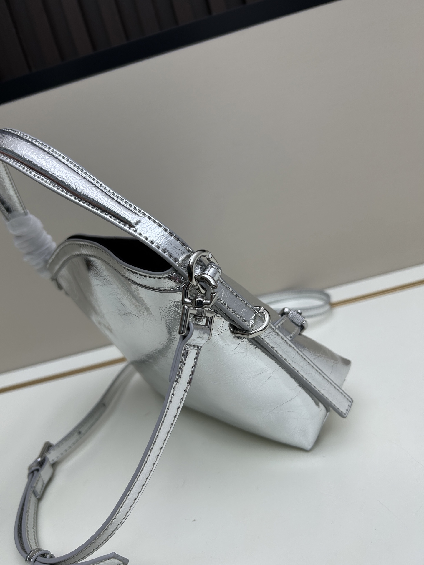 ジバンシィ「Givenchy」バッグ レディース おしゃれ ショルダーバッグ
