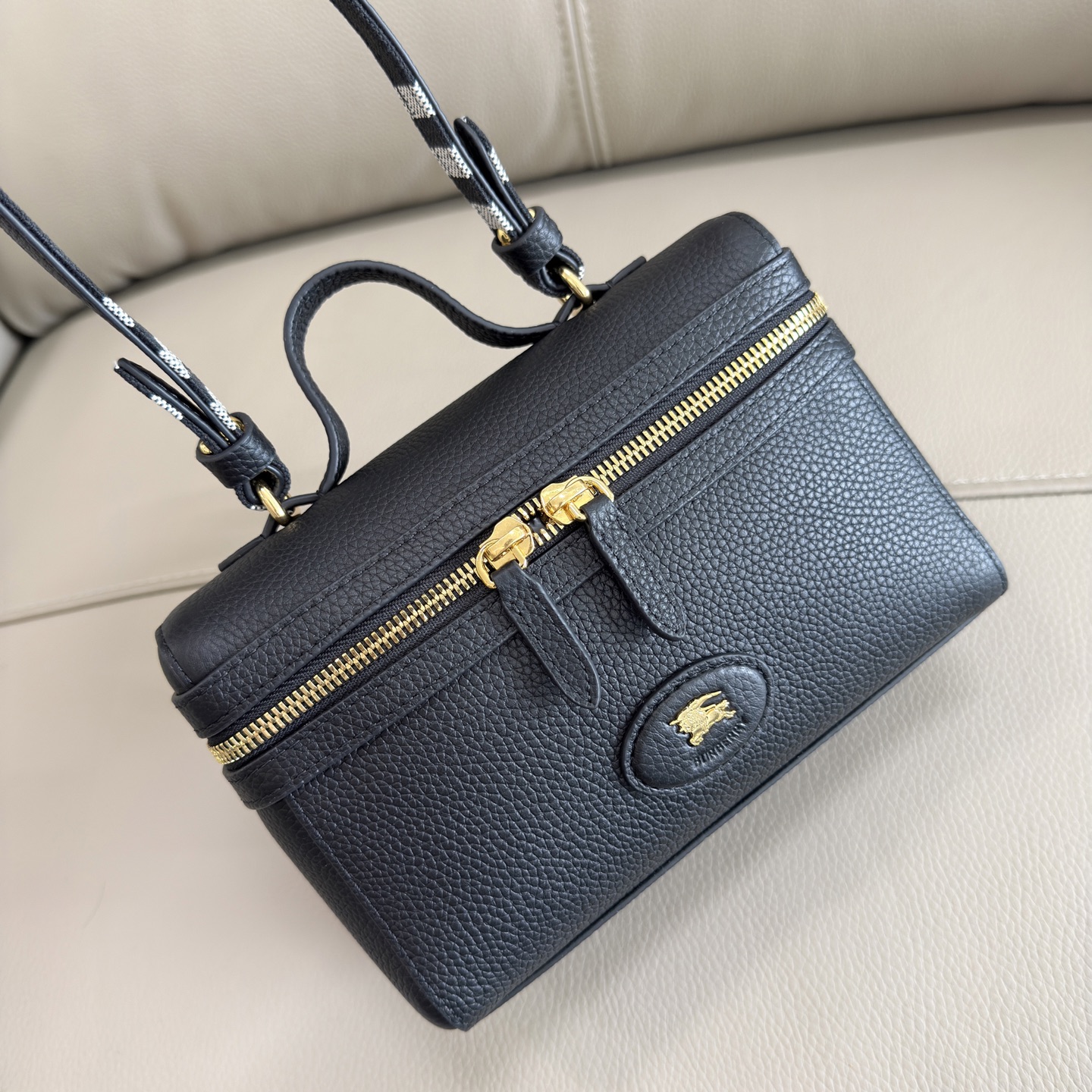バーバリー「Burberry」バッグ レディース おしゃれ ショルダーバッグ