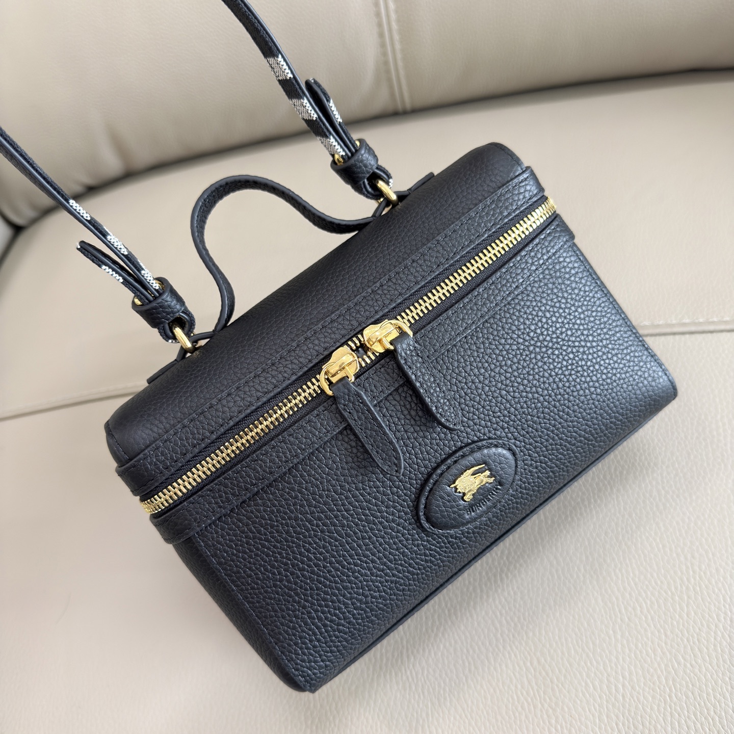 バーバリー「Burberry」バッグ レディース おしゃれ ショルダーバッグ