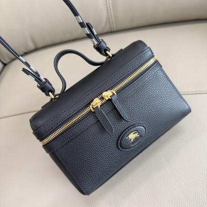 バーバリー「Burberry」バッグ レディース おしゃれ ショルダーバッグ