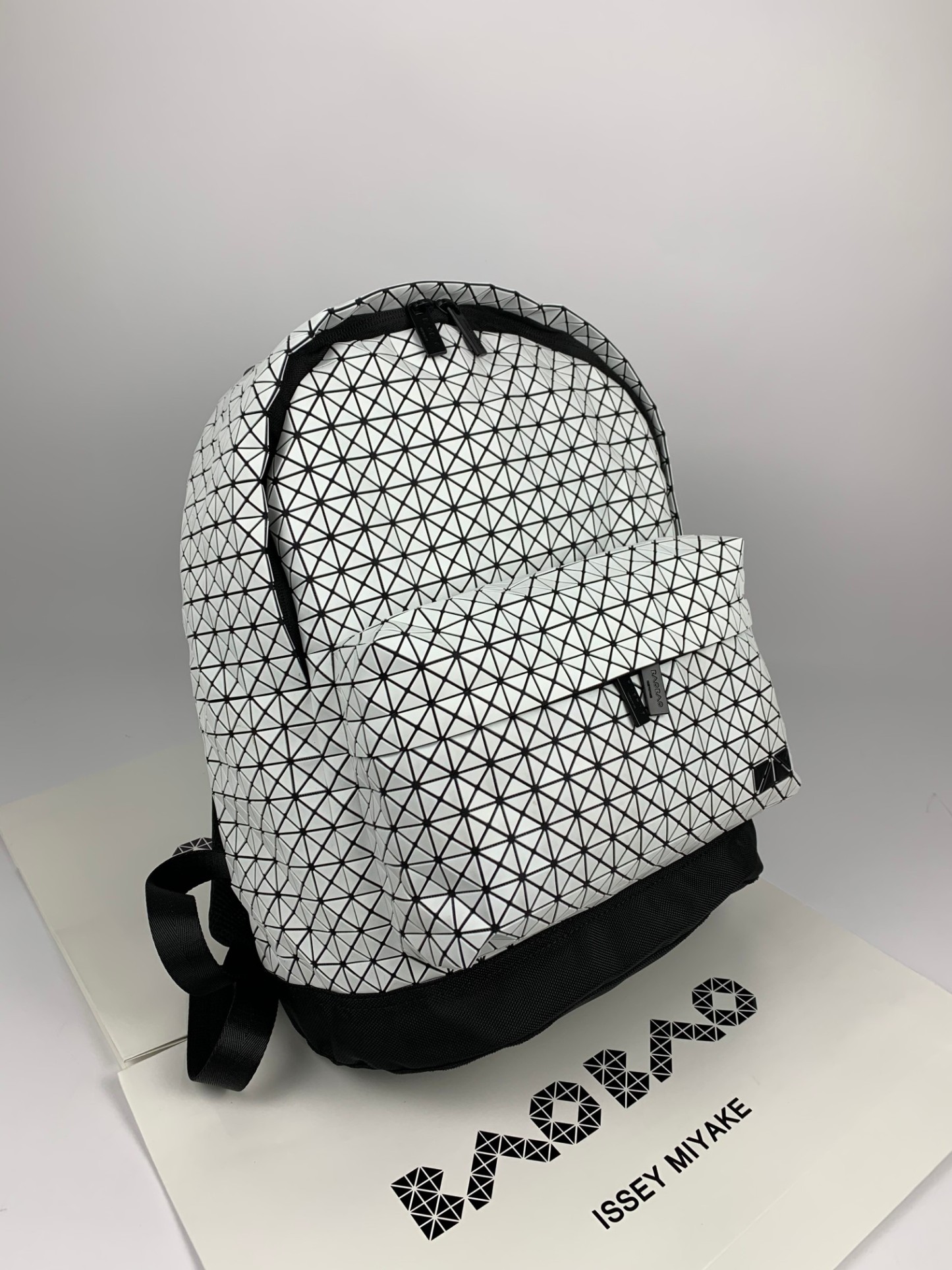 イッセイミヤケ「Issey Miyake」バッグ おしゃれなメンズリュックサック