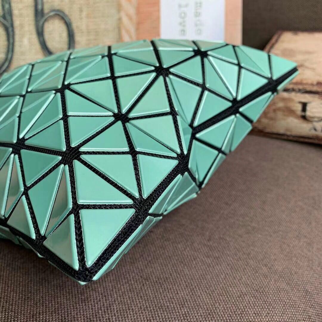 イッセイミヤケ「Issey Miyake」バッグ レディースバッグ