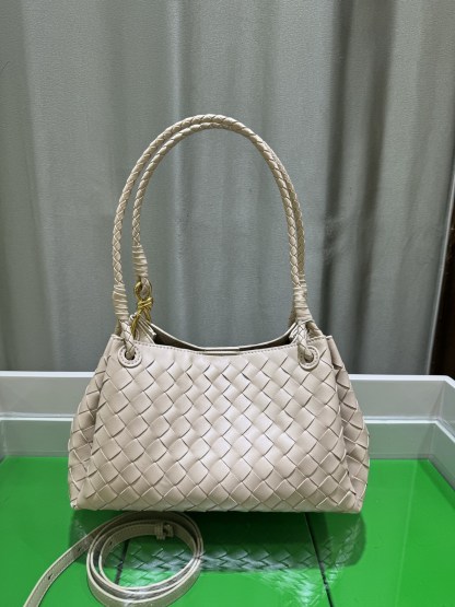 ボッテガ ヴェネタ「Bottega Veneta」バッグ レディース おしゃれ ショルダーバッグ