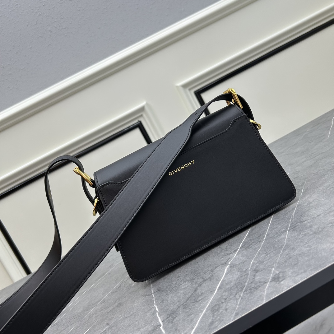 ジバンシィ「Givenchy」バッグ レディース おしゃれ ショルダーバッグ